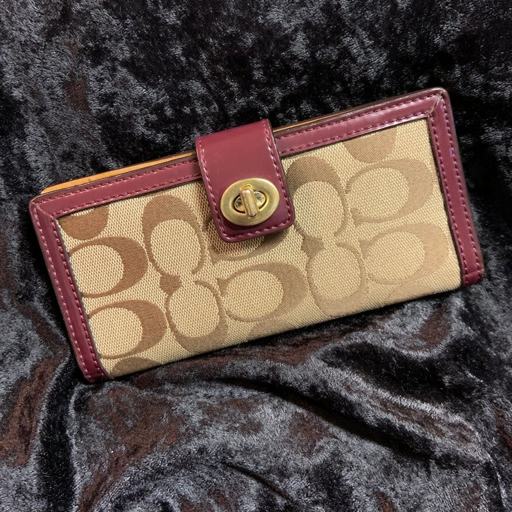 Coach Turn-Lock Card Wallet